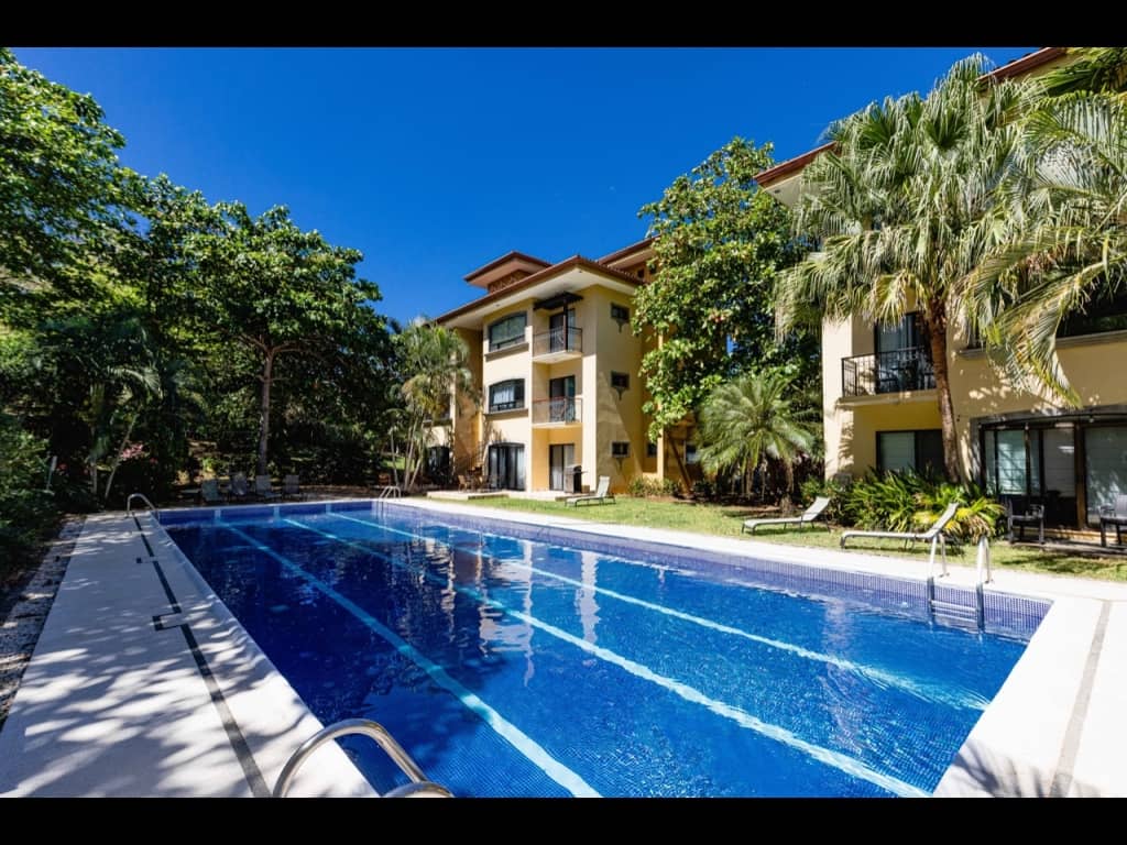 The Oaks condominios