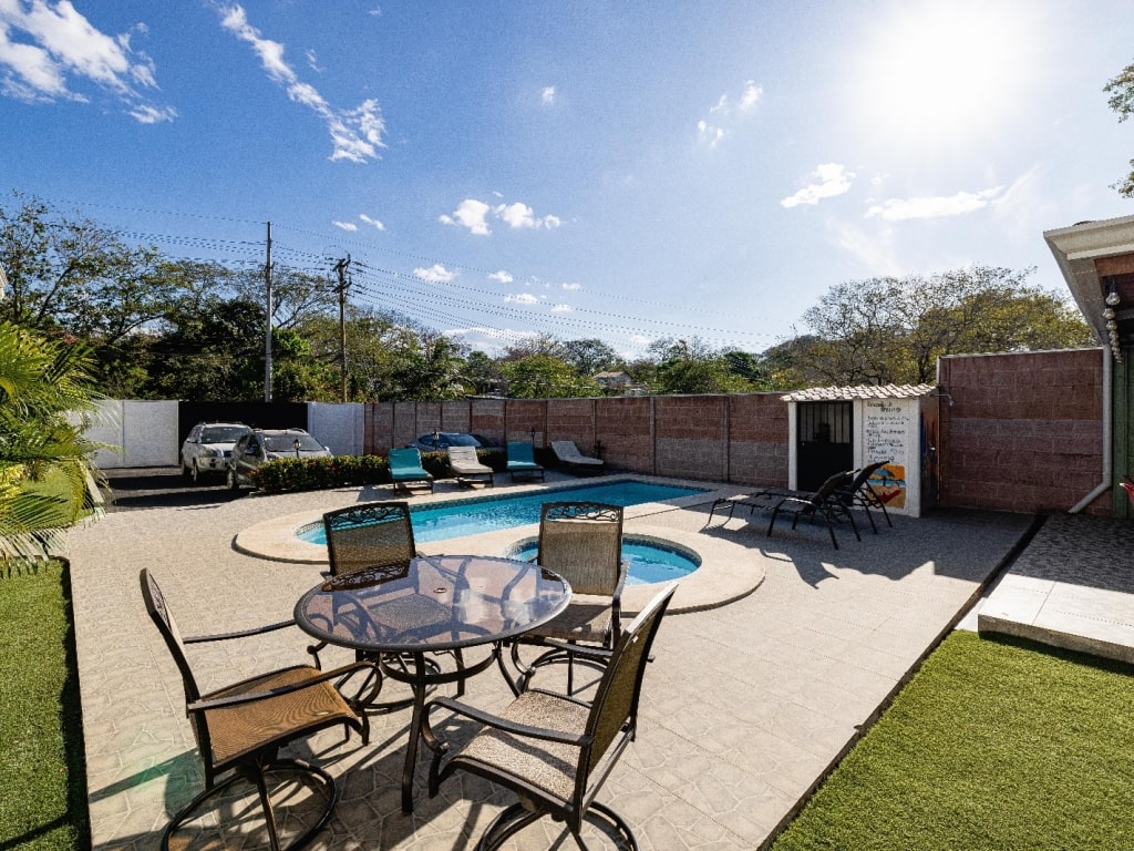 050623, El Nazareno Apartment